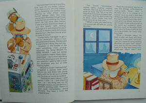 Five vintage children annuals. The Bimbo books, The Wombles, Paddington.