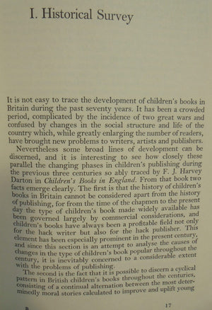 British children's books in the twentieth century by Eyre, Frank