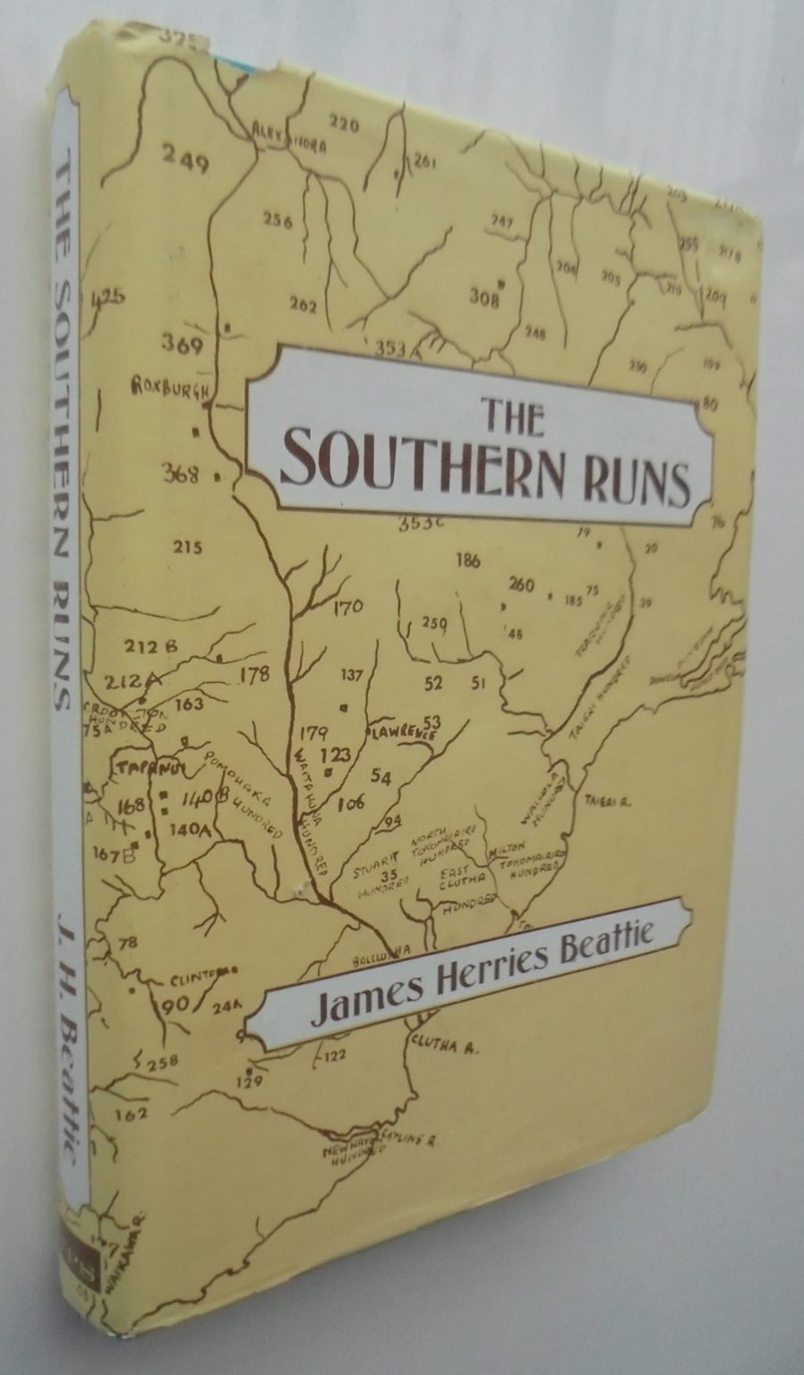 The Southern Runs by James Herries Beattie. 1979, VERY SCARCE.